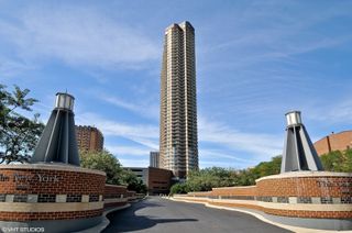 3660 N Lake Shore Drive 2803, Chicago, IL 60613