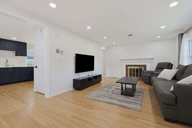 138 Tolman Street, Newton, MA 02465