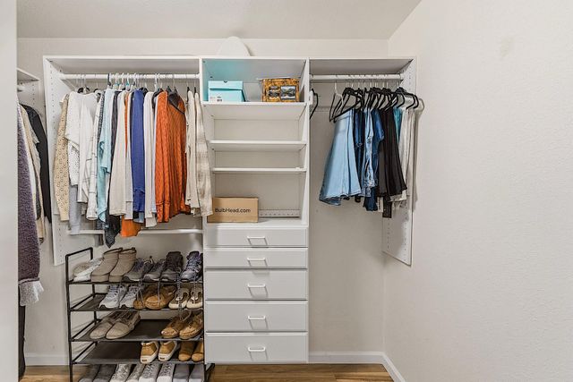 587 Summit Loop, Grants Pass, OR 97527