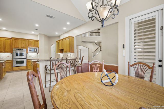 18 Champion, San Antonio, TX 78258