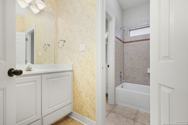 18 Champion, San Antonio, TX 78258