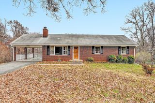 3952 New London Road, Forest, VA 24551