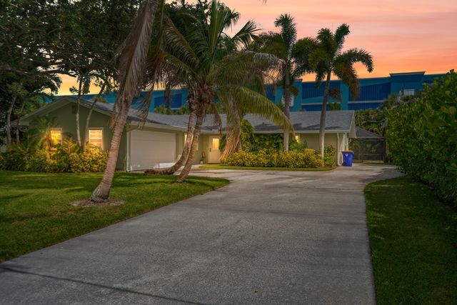 4796 SE Manatee Terrace, Stuart, FL 34997
