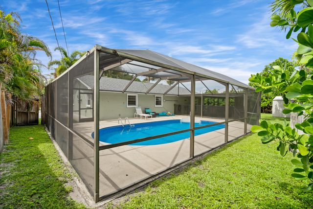 4796 SE Manatee Terrace, Stuart, FL 34997