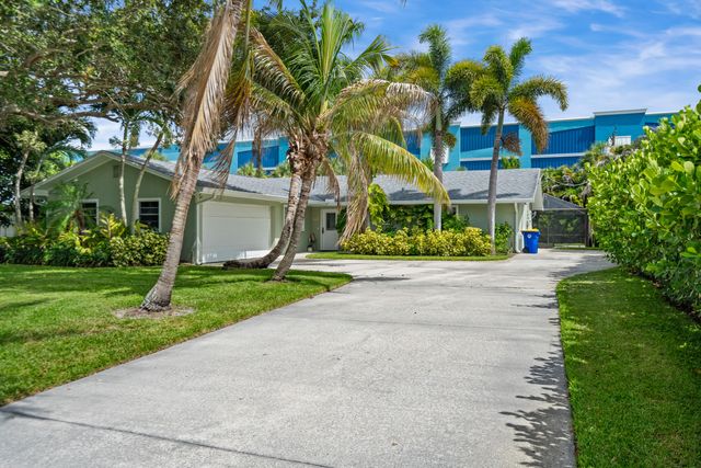 4796 SE Manatee Terrace, Stuart, FL 34997