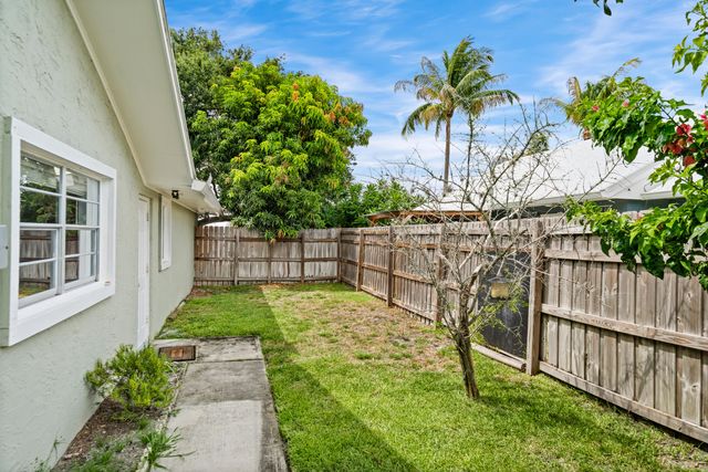 4796 SE Manatee Terrace, Stuart, FL 34997