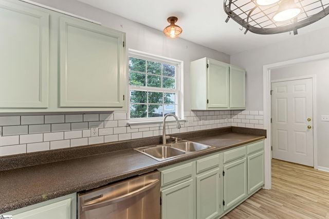 16 Colombard Court, Mauldin, SC 29662