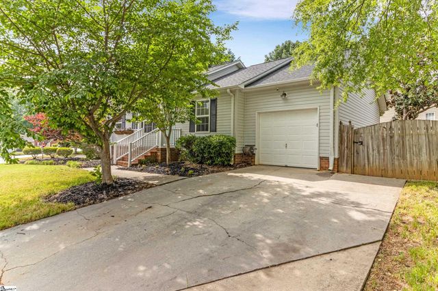 16 Colombard Court, Mauldin, SC 29662