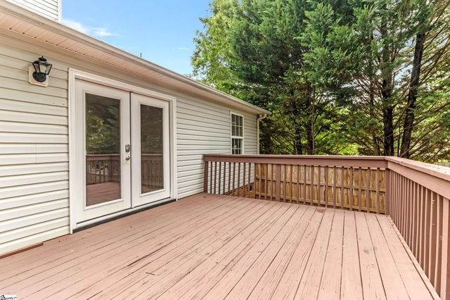 16 Colombard Court, Mauldin, SC 29662