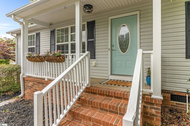 16 Colombard Court, Mauldin, SC 29662