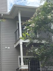 900 Vista Lake Drive 302, Candler, NC 28715