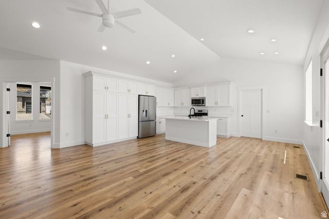 2228 E GRENADA LN, Eagle Mountain, UT 84005