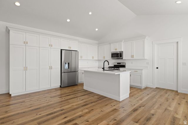 2228 E GRENADA LN, Eagle Mountain, UT 84005