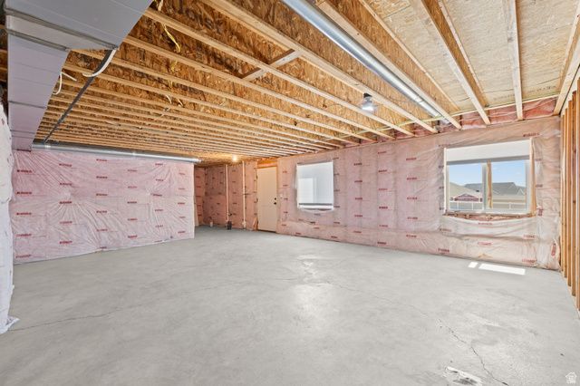 2228 E GRENADA LN, Eagle Mountain, UT 84005