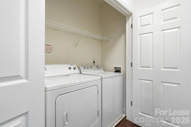 1000 E Woodlawn Road 216, Charlotte, NC 28209