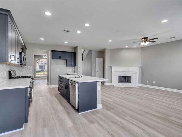 12335 Iris Hollow Way, Houston, TX 77089