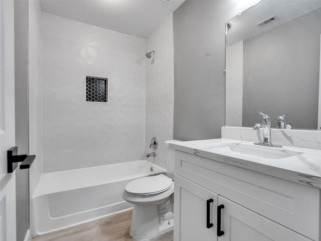 12335 Iris Hollow Way, Houston, TX 77089