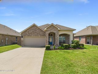 206 Saddle Crest Drive, Lafayette, LA 70507