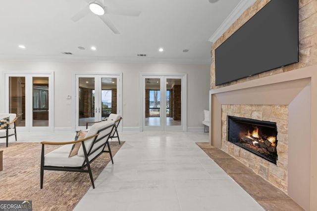 1070 Prosperity Pointe, Greensboro, GA 30642