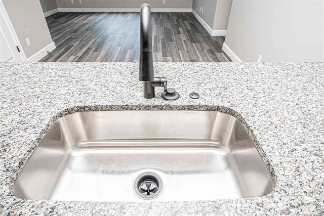 1804 Broadfoot Drive, Abilene, KS 67410