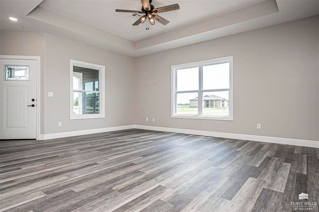 1804 Broadfoot Drive, Abilene, KS 67410