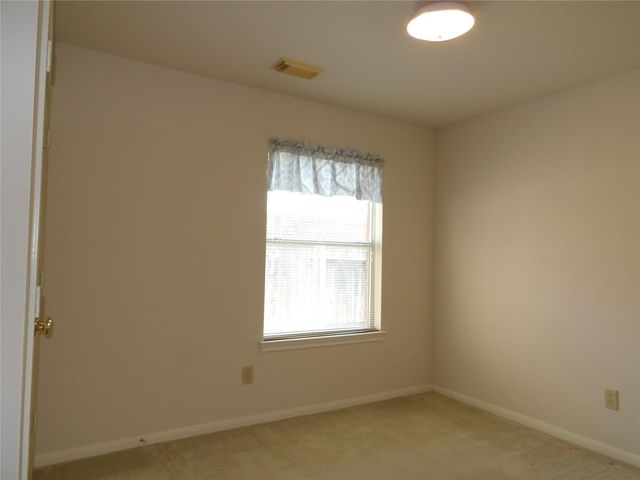 3904 Spring Circle Drive E, Pearland, TX 77584