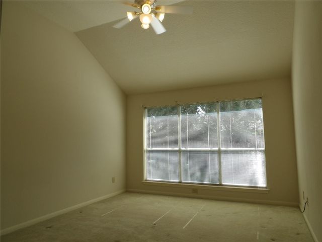 3904 Spring Circle Drive E, Pearland, TX 77584