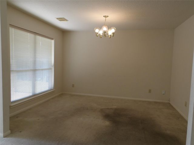 3904 Spring Circle Drive E, Pearland, TX 77584