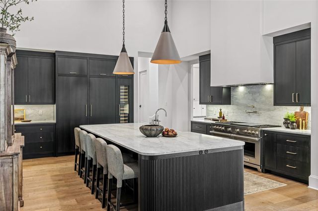 9323 GLADYS GARDEN COURT, Windermere, FL 34786