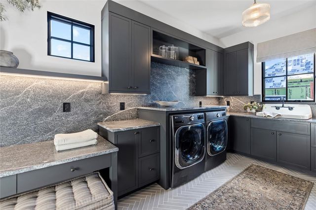 9323 GLADYS GARDEN COURT, Windermere, FL 34786