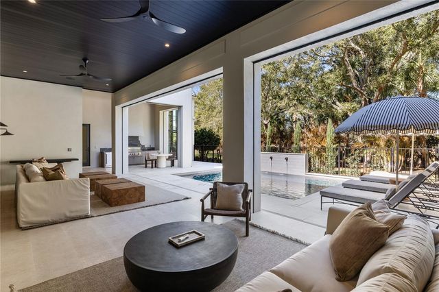 9323 GLADYS GARDEN COURT, Windermere, FL 34786