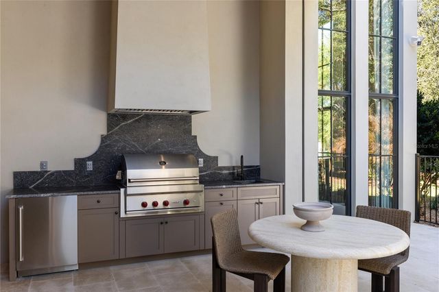 9323 GLADYS GARDEN COURT, Windermere, FL 34786