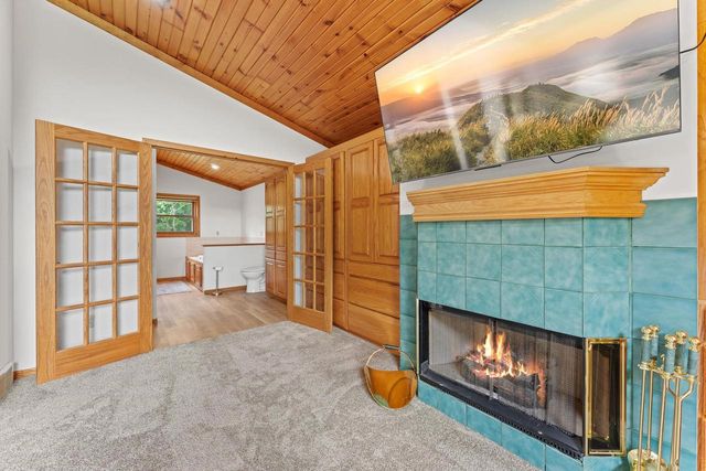 S6041 Oak Court, Baraboo, WI 53913