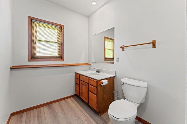 S6041 Oak Court, Baraboo, WI 53913