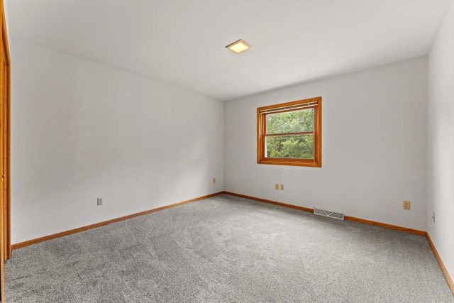 S6041 Oak Court, Baraboo, WI 53913