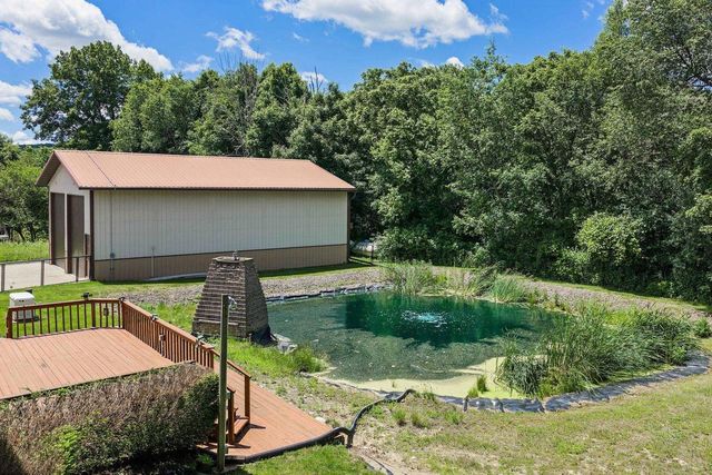 S6041 Oak Court, Baraboo, WI 53913