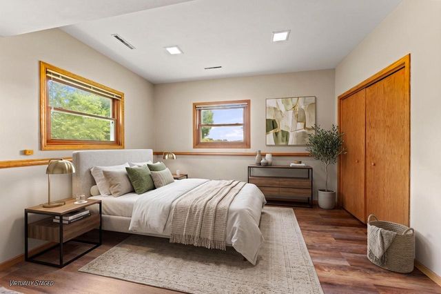 S6041 Oak Court, Baraboo, WI 53913