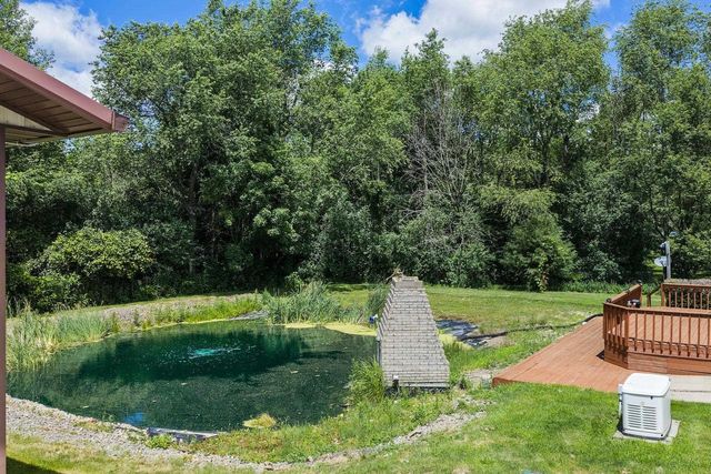 S6041 Oak Court, Baraboo, WI 53913