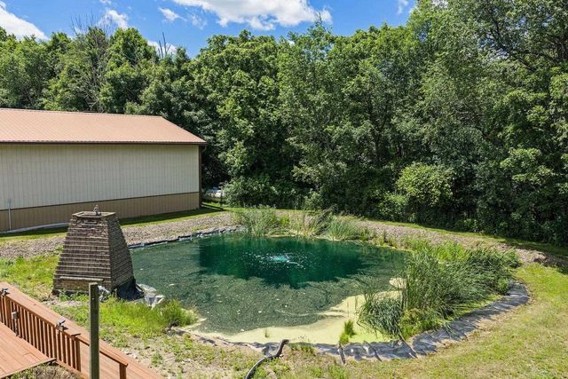 S6041 Oak Court, Baraboo, WI 53913