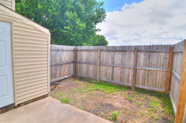 2194 Aspen Drive, Dallas, TX 75227