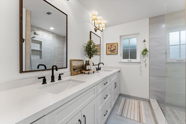 1607 Crystal Hills Drive, Houston, TX 77077