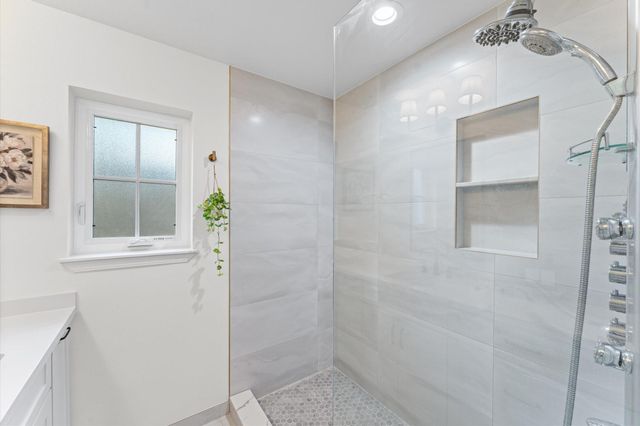 1607 Crystal Hills Drive, Houston, TX 77077