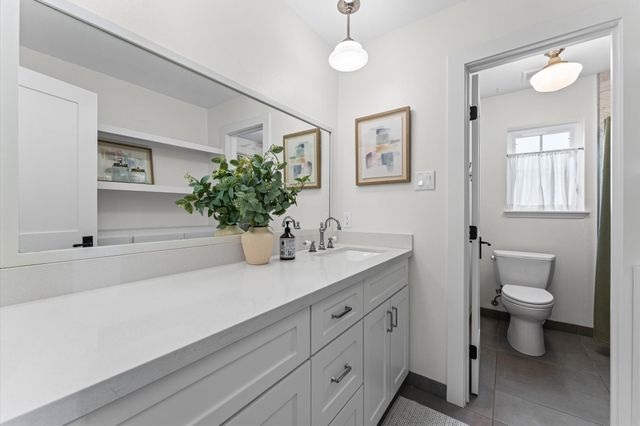 1607 Crystal Hills Drive, Houston, TX 77077