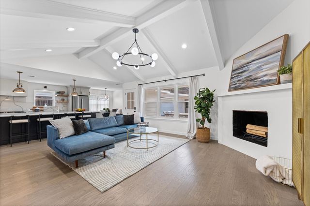 1607 Crystal Hills Drive, Houston, TX 77077