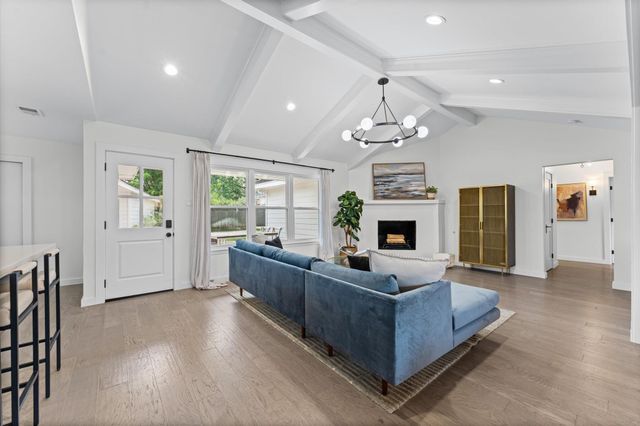 1607 Crystal Hills Drive, Houston, TX 77077