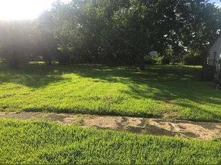 1518 W 6th Street, Port Arthur, TX 77640