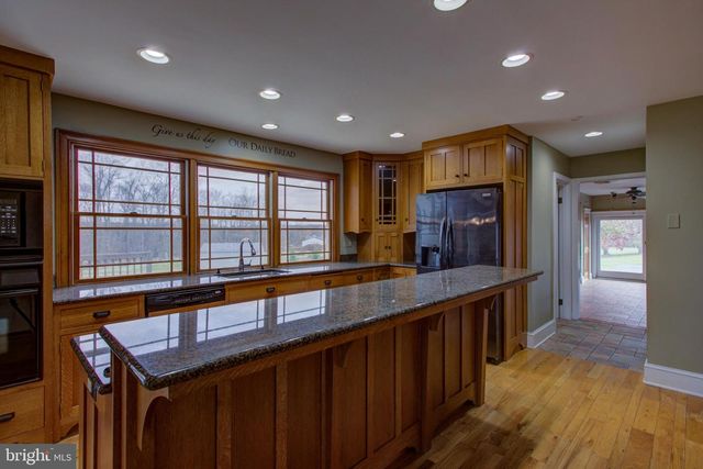 1250 CHESTNUT TREE RD, Honey Brook, PA 19344