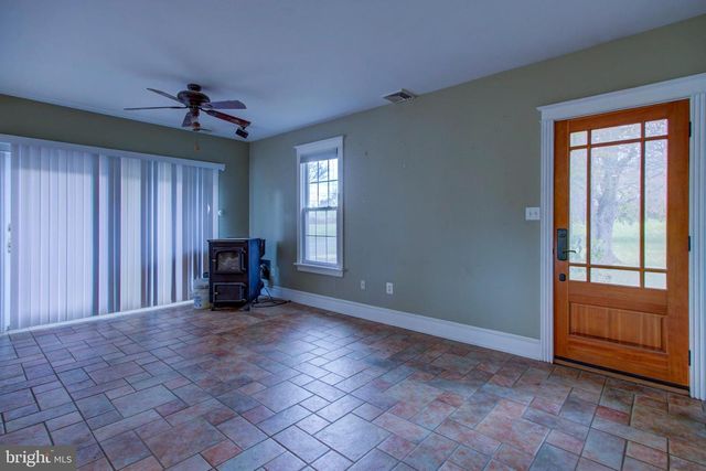 1250 CHESTNUT TREE RD, Honey Brook, PA 19344