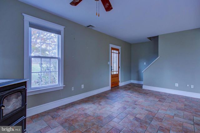 1250 CHESTNUT TREE RD, Honey Brook, PA 19344