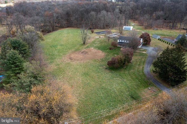 1250 CHESTNUT TREE RD, Honey Brook, PA 19344